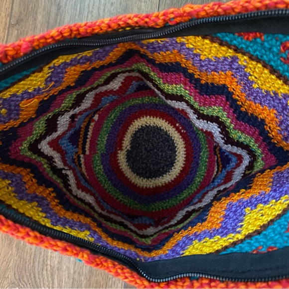 ⚡️Mega Sale⚡️Vibrant handwoven shoulder bag with zipper - Picture 8 of 11